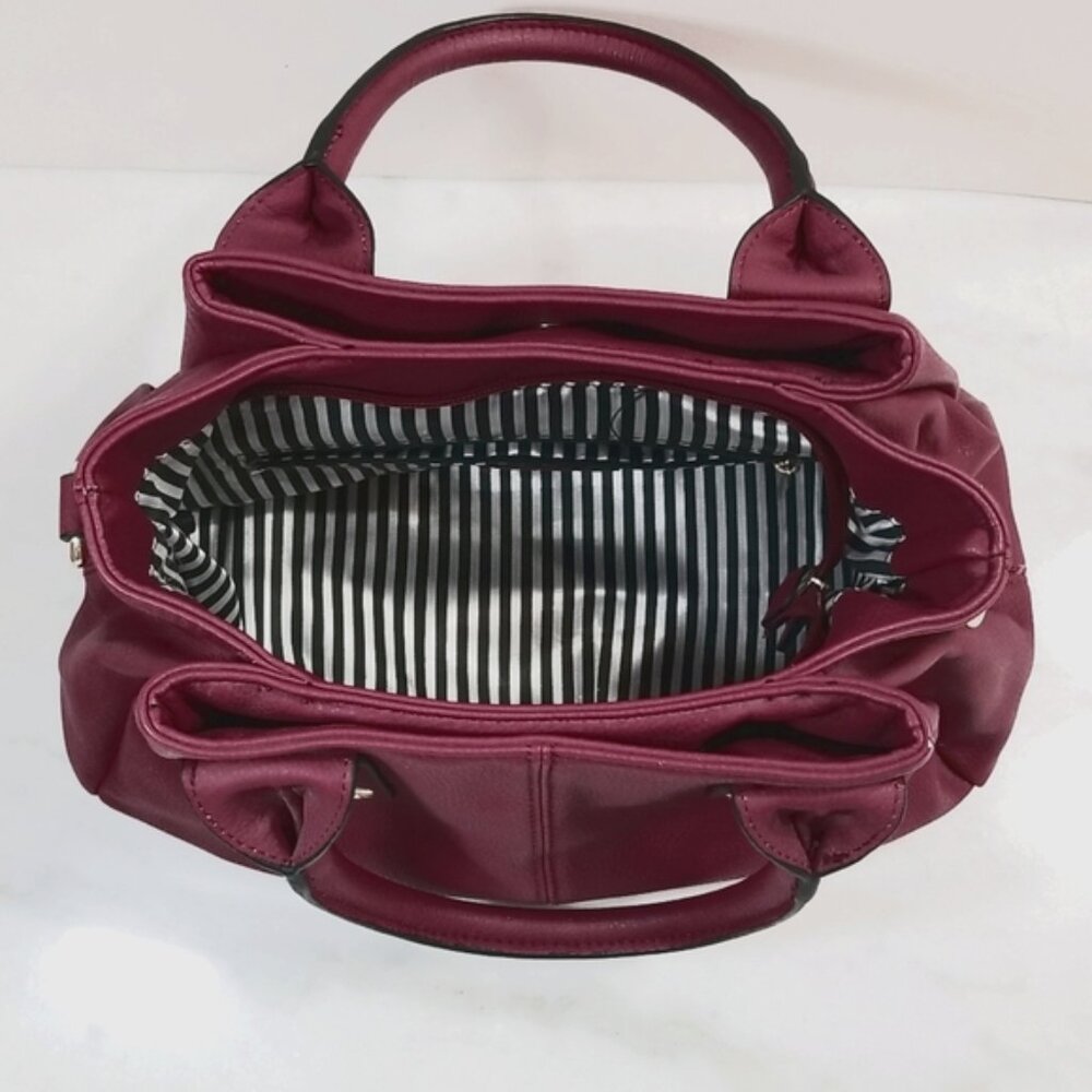 Pink Purse - Picture 2 of 5